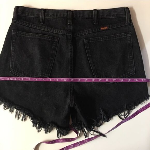Vintage Rustler Washed Black Denim Cutoff Shorts Size L/34" Waist EUC - Picture 7 of 10